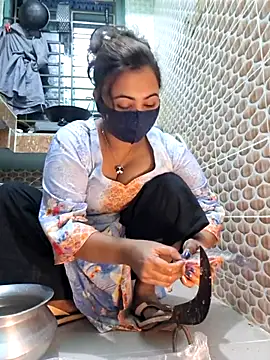 Bristy- online show from January 14, 1:39 pm