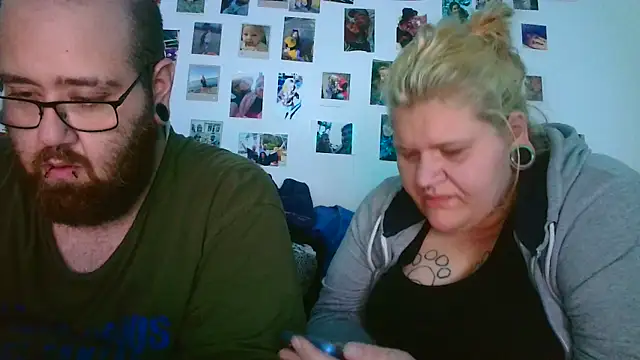 mrandmrsdarkside online show from March 11, 7:09 pm