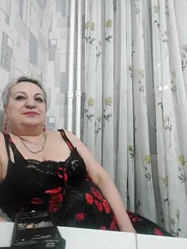 Snapshot of StarNicole chatting on November 4, 6:18 pm StarNicole online show from November 4, 6:18 pm