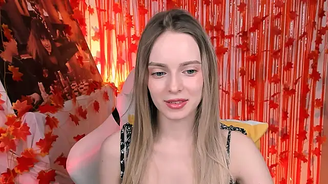 JuliaBrewwer online show from October 20, 11:32 am