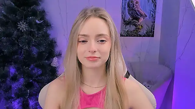 JuliaBrewwer online show from February 10, 2:54 pm