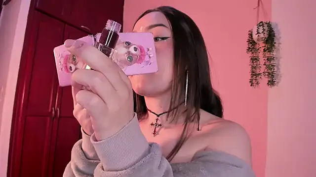 Pariss Gold online show from October 22, 6:46 am