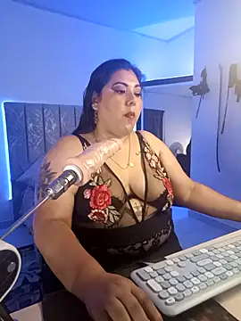 Snapshot of AndreaKinky chatting on October 14, 8:26 am AndreaKinky online show from October 14, 8:26 am