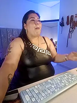 Snapshot of AndreaKinky chatting on October 20, 8:26 am AndreaKinky online show from October 20, 8:26 am