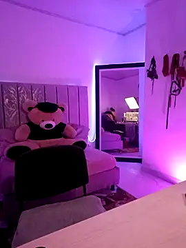 Snapshot of AndreaKinky chatting on October 22, 8:25 am AndreaKinky online show from October 22, 8:25 am