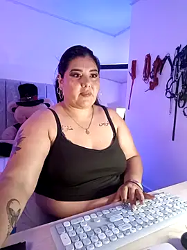 AndreaKinky online show from November 22, 8:24 am