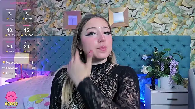 Snapshot of PatyLawrence chatting on June 26, 4:39 am PatyLawrence online show from June 26, 4:39 am
