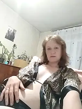 Flower2931 online show from May 6, 7:52 pm