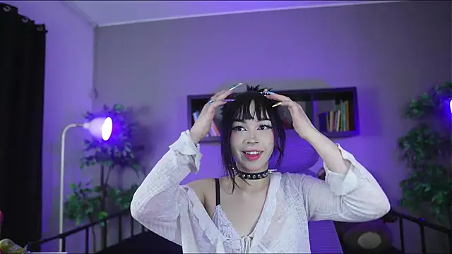 Sabrina bloom online show from November 6, 1:23 pm