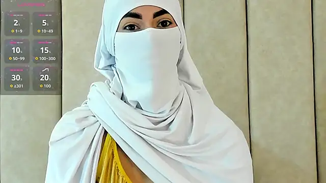  Zahiira  online show from October 20, 12:05 pm