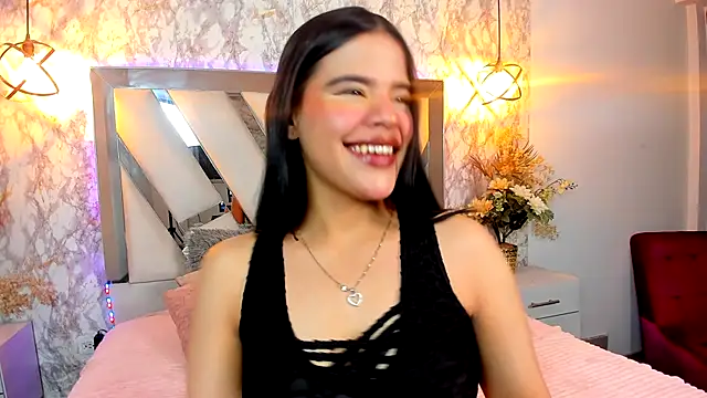 Snapshot of Aisha_poweer chatting on September 22, 3:41 am Aisha poweer online show from September 22, 3:41 am