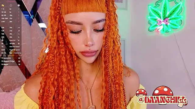 ScarlettRusso1 online show from March 8, 2:04 am