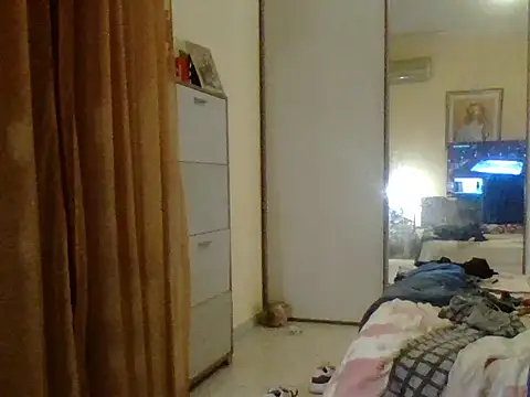 KalendaXL online show from December 2, 8:59 pm