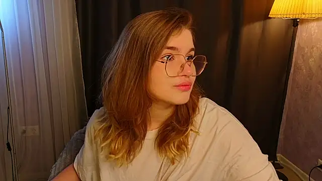 SophieMurrr online show from January 7, 10:40 am