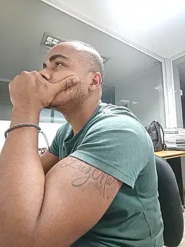 SanChacal5694 online show from January 16, 11:42 pm