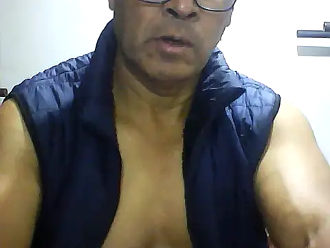 sexigym35 online show from November 1, 5:09 am