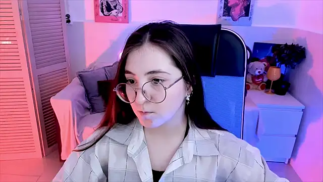 VirtuallVoyant online show from October 8, 7:39 am