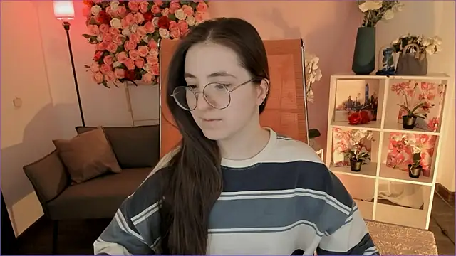 VirtuallVoyant online show from February 25, 1:26 am