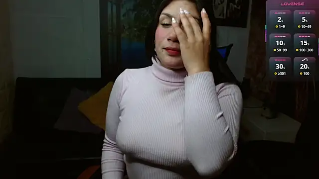 Snapshot of gigi_gilt_ chatting on November 16, 4:07 am gigi gilt online show from November 16, 4:07 am