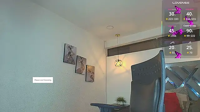 Snapshot of Rossi_ss1 chatting on November 29, 4:59 am Rossi ss1 online show from November 29, 4:59 am