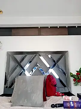 Snapshot of Rossi_ss1 chatting on March 21, 8:19 am Rossi ss1 online show from March 21, 8:19 am