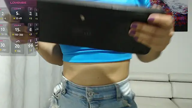 Snapshot of Tinymilf_ chatting on September 30, 4:39 am Tinymilf  online show from September 30, 4:39 am