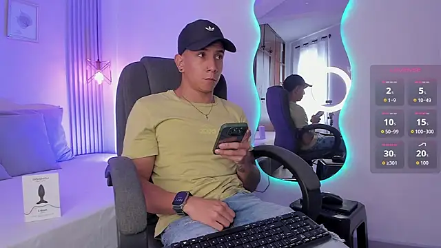 Snapshot of j_deex chatting on October 17, 4:09 pm j deex online show from October 17, 4:09 pm