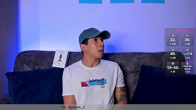 Snapshot of j_deex chatting on November 24, 11:15 pm j deex online show from November 24, 11:15 pm