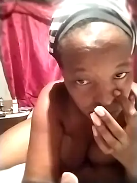 Snapshot of curvyyyyBabe chatting on February 7, 9:51 pm curvyyyyBabe online show from February 7, 9:51 pm