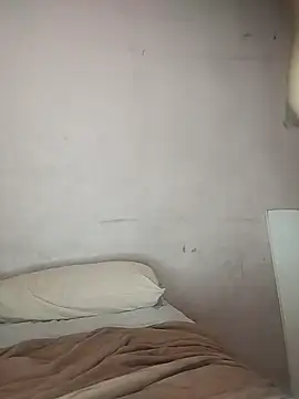 Snapshot of curvyyyyBabe chatting on February 22, 12:34 am curvyyyyBabe online show from February 22, 12:34 am