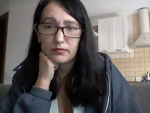 Elena48324 online show from February 28, 1:34 pm