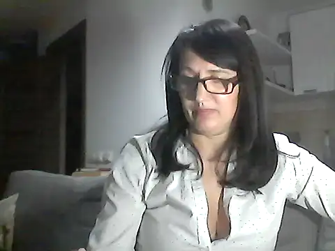 Elena48324 online show from March 10, 7:08 pm