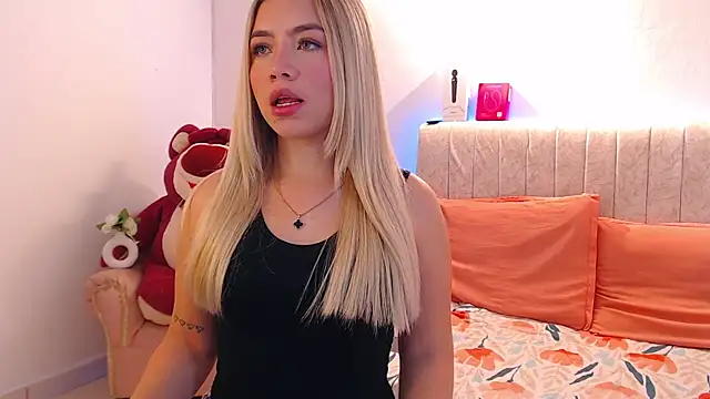 Snapshot of _Tiffany1 chatting on November 26, 5:58 pm Tiffany1 online show from November 26, 5:58 pm