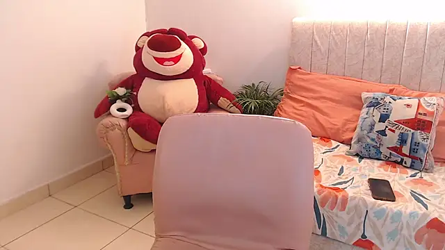 Snapshot of _Tiffany1 chatting on December 5, 7:43 pm Tiffany1 online show from December 5, 7:43 pm