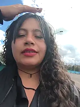 Snapshot of Yaya_watson chatting on February 18, 7:21 pm Yaya watson online show from February 18, 7:21 pm