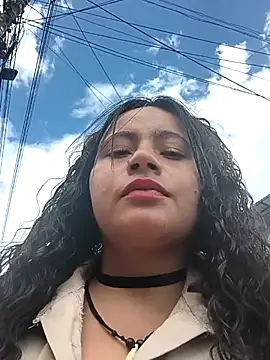 Snapshot of Yaya_watson chatting on February 20, 6:52 pm Yaya watson online show from February 20, 6:52 pm