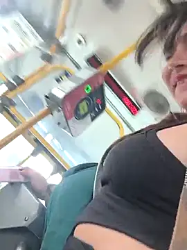 Snapshot of Yaya_watson chatting on March 1, 6:32 pm Yaya watson online show from March 1, 6:32 pm