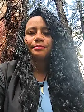 Snapshot of Yaya_watson chatting on March 21, 7:28 pm Yaya watson online show from March 21, 7:28 pm