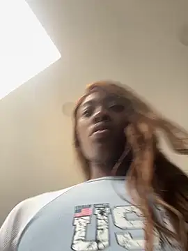 Snapshot of Skylar_Smith_ chatting on June 22, 1:30 pm Skylar Smith online show from June 22, 1:30 pm