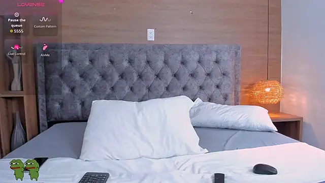 Snapshot of 01_ashley chatting on March 25, 7:53 pm 01 ashley online show from March 25, 7:53 pm