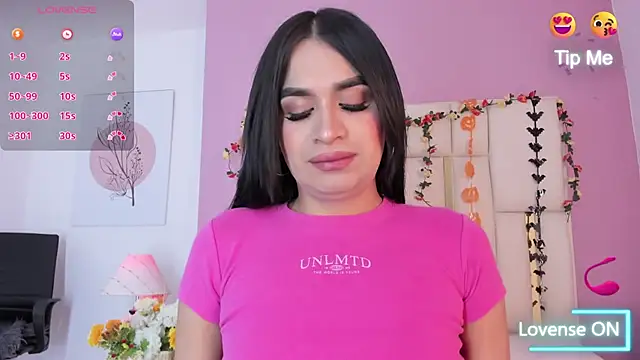 Snapshot of Silvana-Castro chatting on October 5, 11:30 am Silvana-Castro online show from October 5, 11:30 am