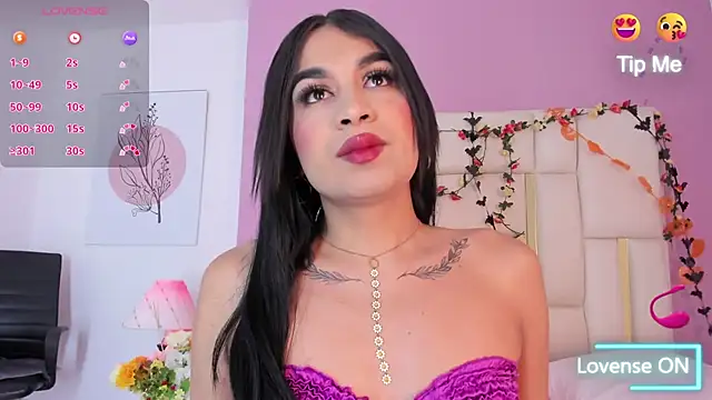 Snapshot of Silvana-Castro chatting on October 10, 11:53 am Silvana-Castro online show from October 10, 11:53 am