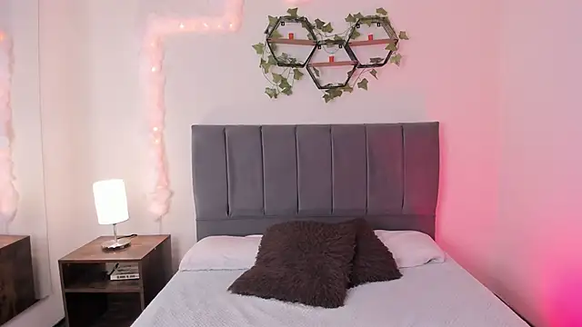 Ambar gh1 online show from September 18, 8:22 pm