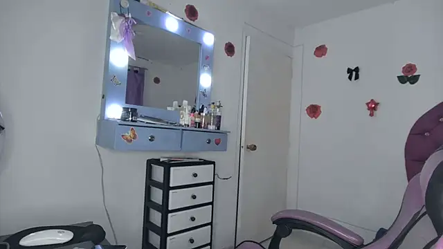 soffy rosses online show from June 19, 2:05 am