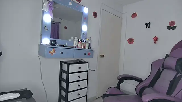 soffy rosses online show from June 25, 2:00 am
