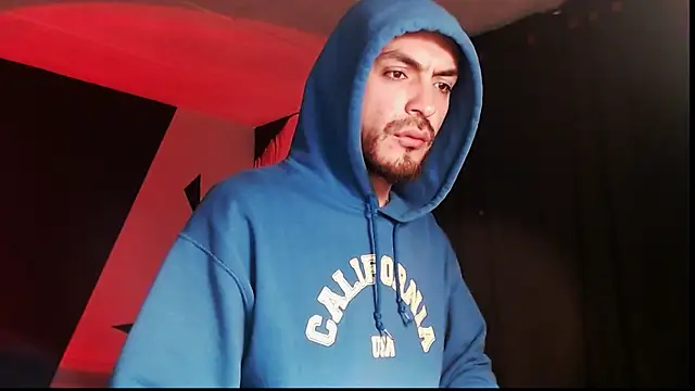 malek xarx  online show from November 8, 9:09 am