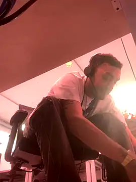 malek xarx  online show from November 27, 3:25 pm