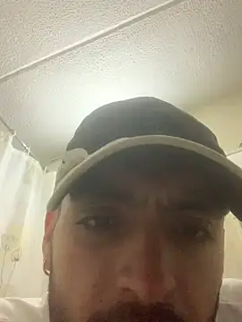 malek xarx  online show from December 14, 6:30 am