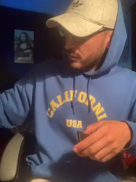 malek xarx  online show from December 20, 12:40 am