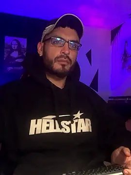 malek xarx  online show from January 14, 1:11 am